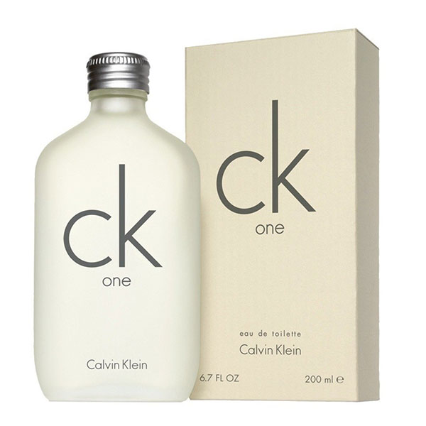 سی کی وان زنانه و مردانه (Calvin Klein One)، یکی از قدیمی ترین عطرهای برند کلوین کلین است
